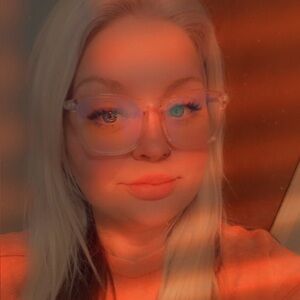 Meet your Posher, Marissa